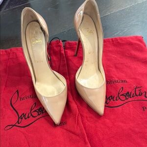 Christian Louboutin Beige Patent Heels